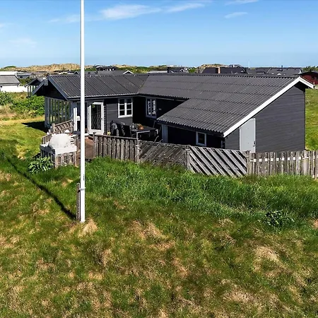 Algea - 300m From The Sea By Interhome *